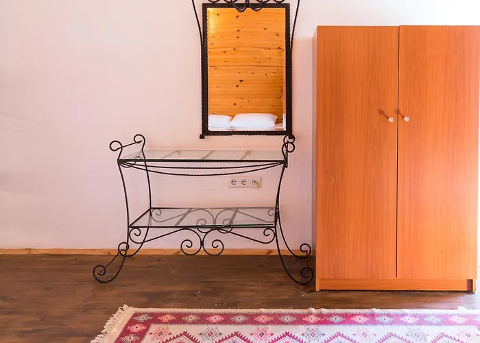 Delos Bed & Breakfast